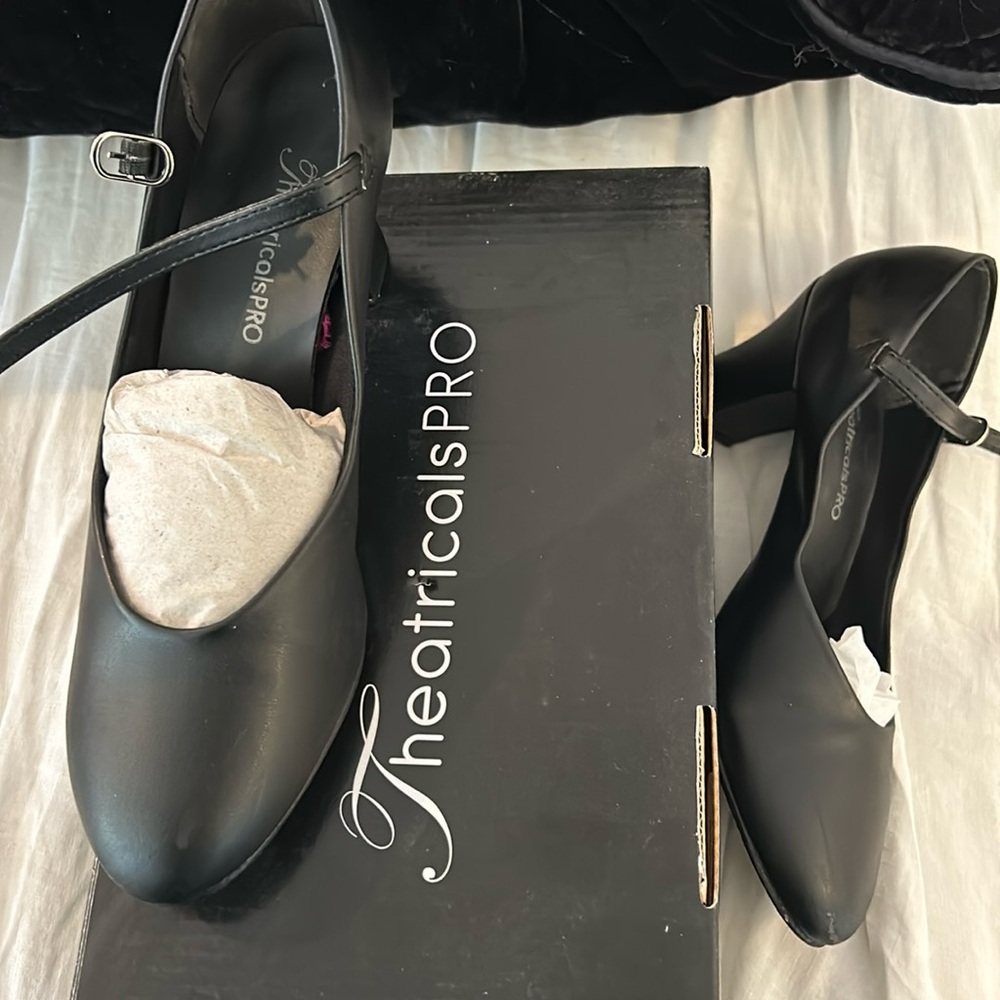 Theatricals pro sz 7.5